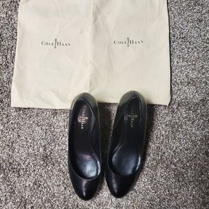 VGUC Cole Haan nike air black pumps with dust bags